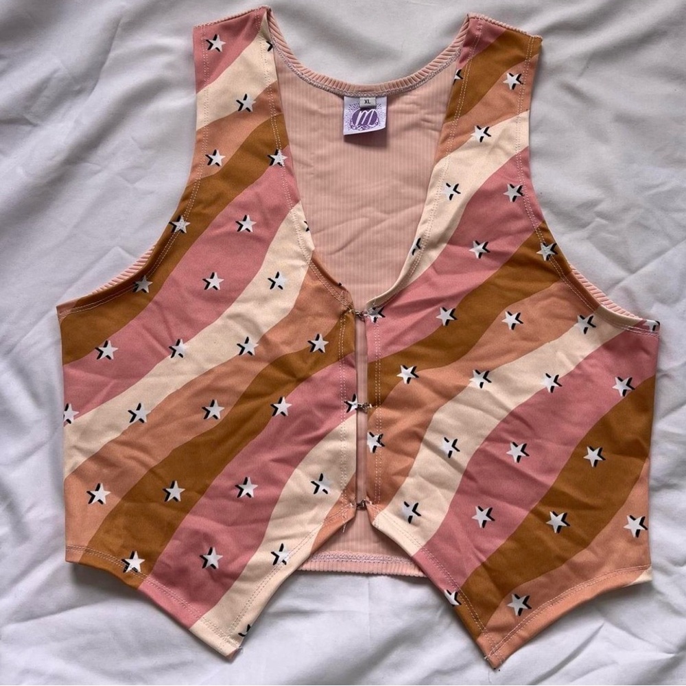 1:11 the label rave vest